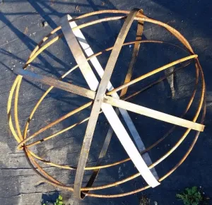 24" Wrought Iron Wire & Strap Ball decorative plants  