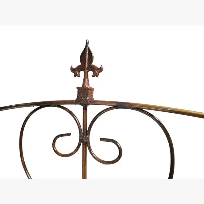 61" Tall Trellis with Arrows