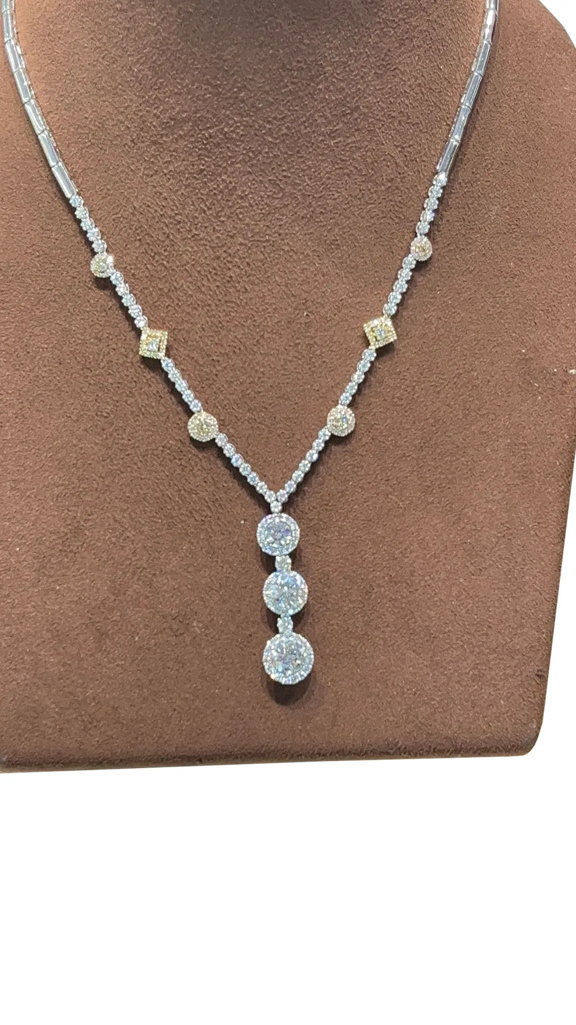 6.5 Carat Natural Round Cut Diamonds 18K White Gold Exquisite Pendant Necklace