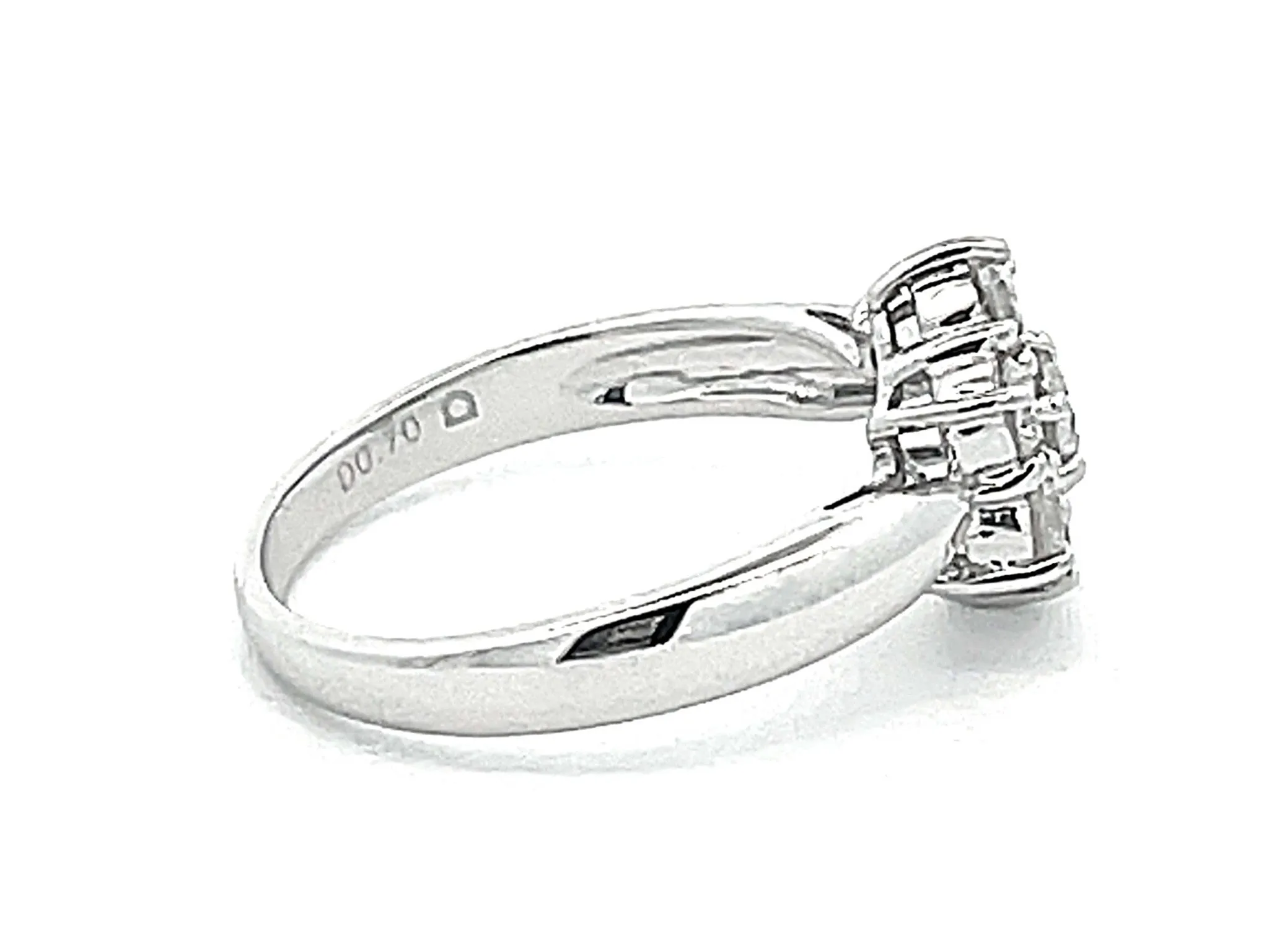 7 Diamond Flower Ring in 18k White Gold