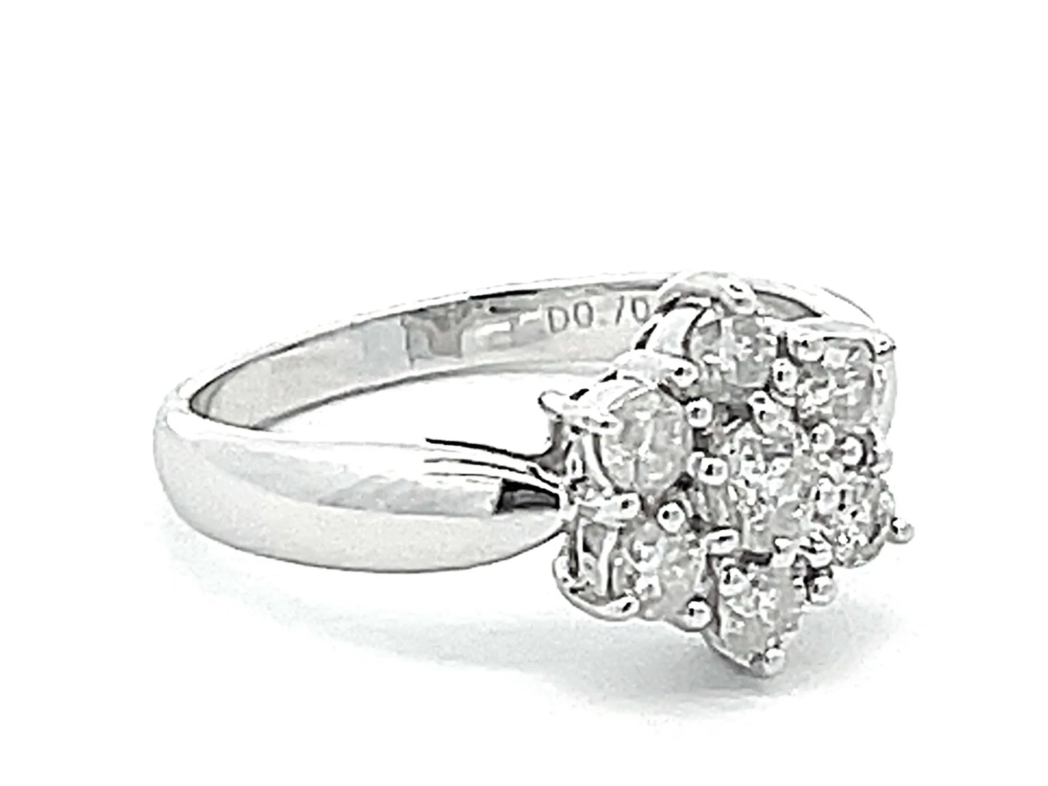 7 Diamond Flower Ring in 18k White Gold