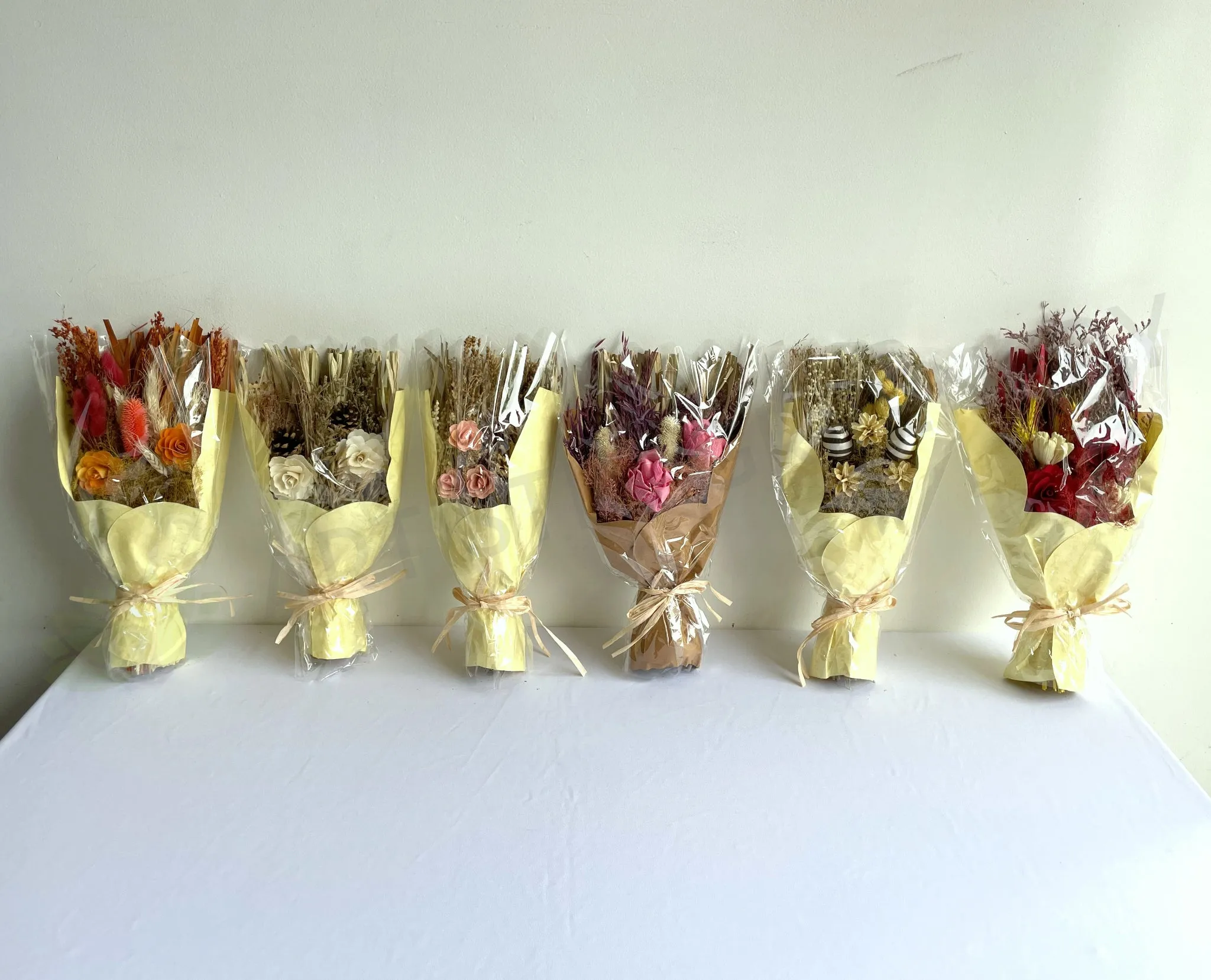 ACC0111-18 Dried Flower Bouquet 23x 45cm 6 Styles dried green plant  