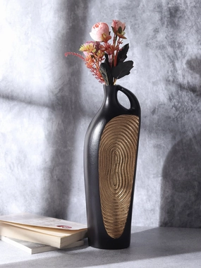 Alloy Art Vase in Black Gold outdoor greenery  