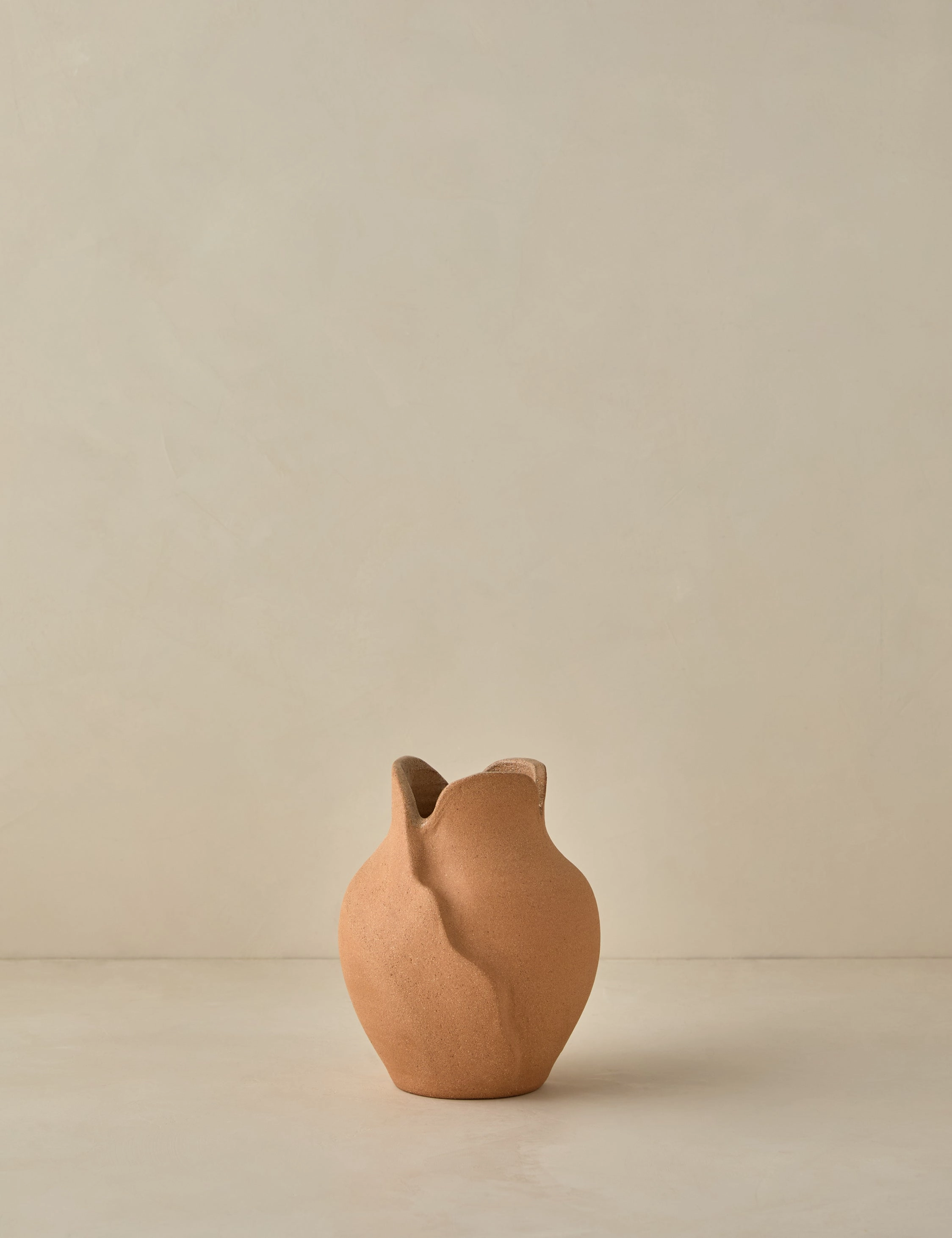 Amelia Vase by dum?