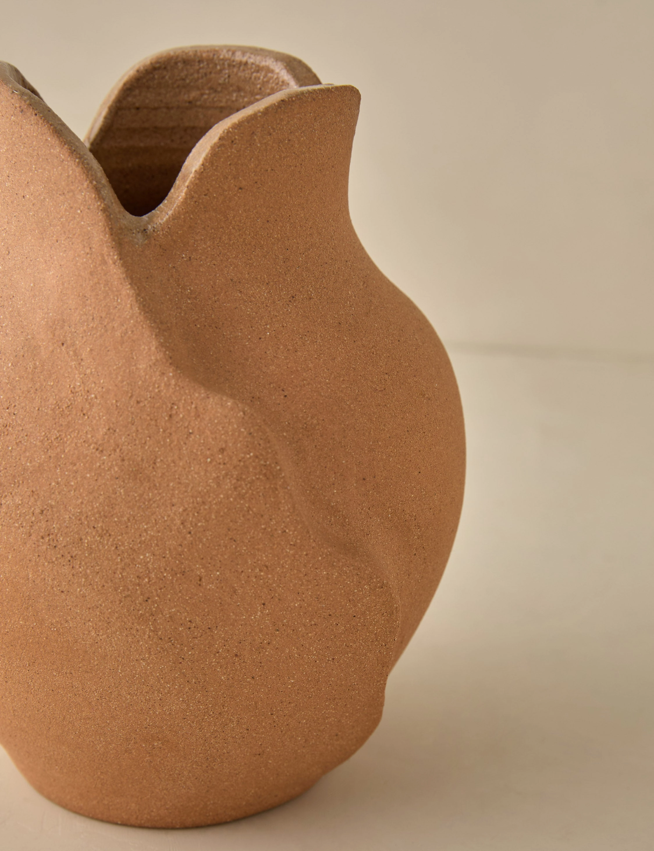 Amelia Vase by dum?