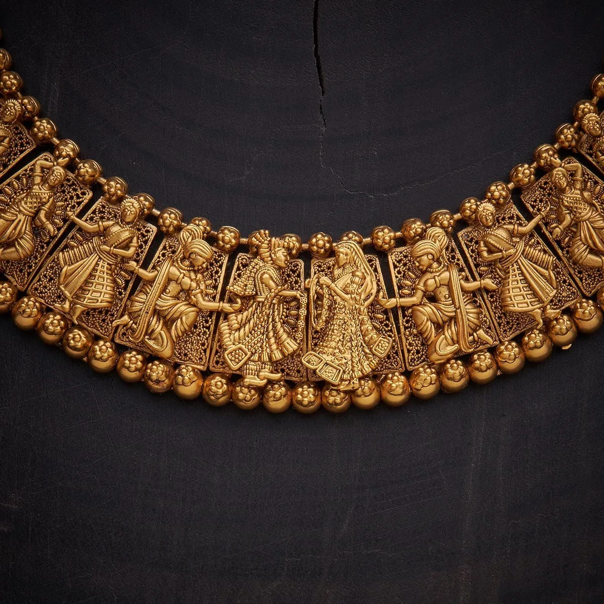 Antique Necklace 135036
