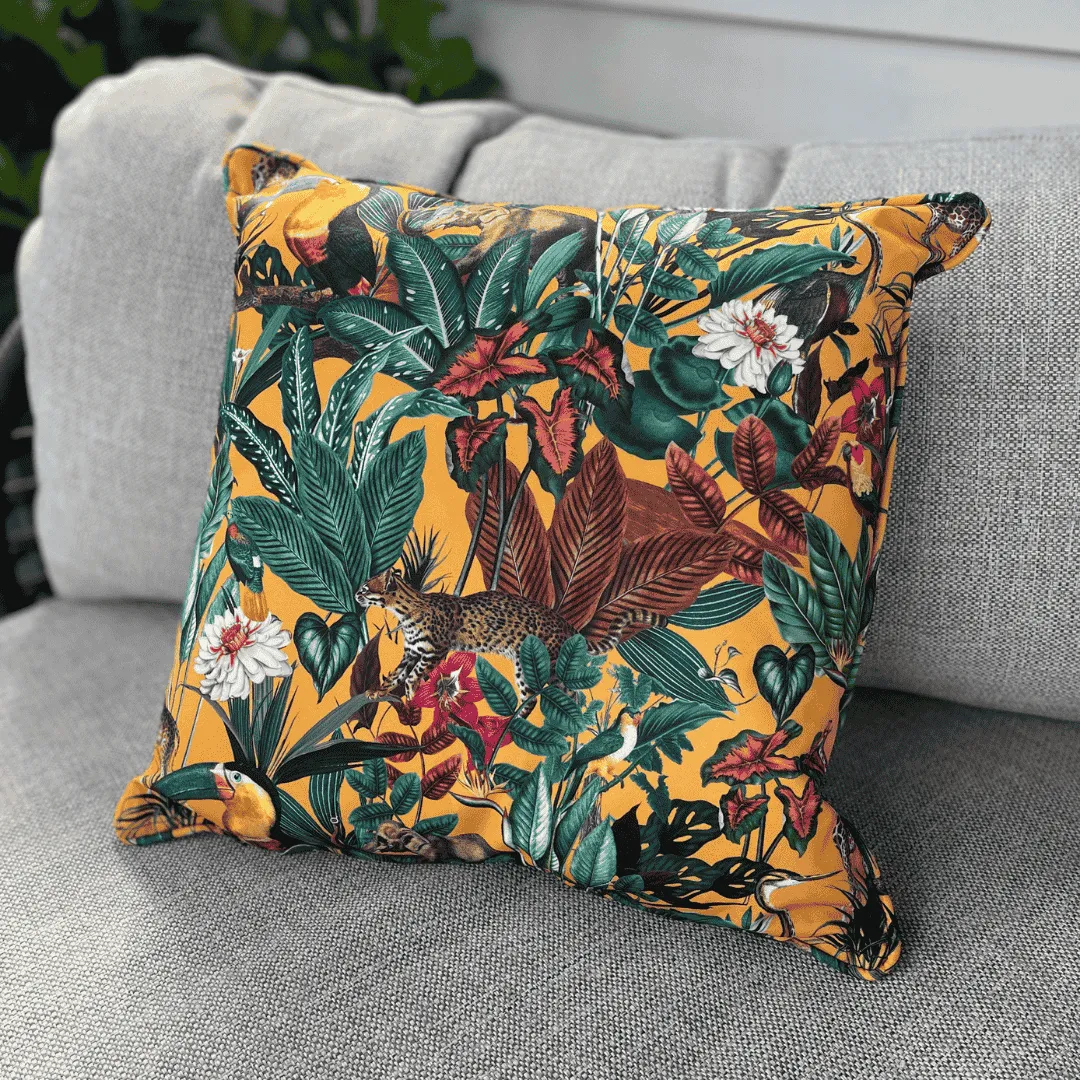 B Cushion Art Collection - Wild Life dried flowers  