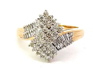 Baguette and Brilliant Cut Diamond Twist Ring in 14K Yellow Gold