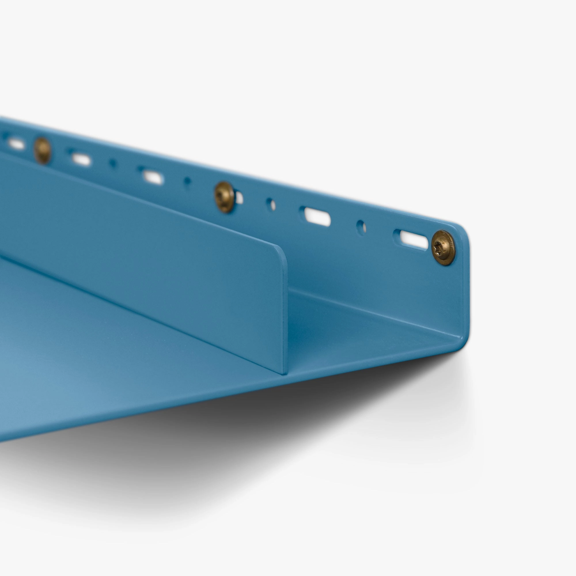Beefy Bender FM 1 Metal Wall Shelf
