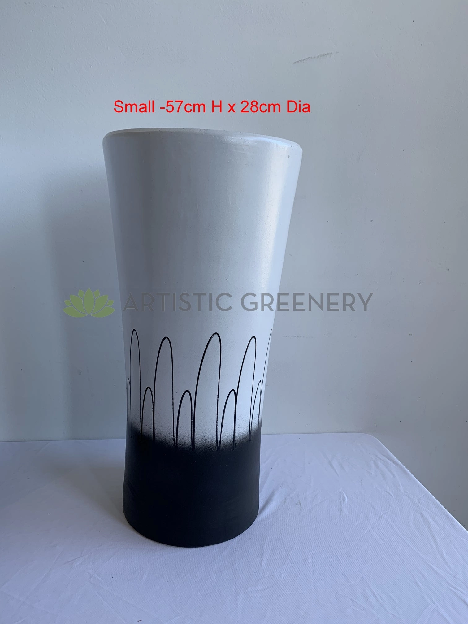 Black & White Paint Round Planter / Pot - Ceramic CER0025