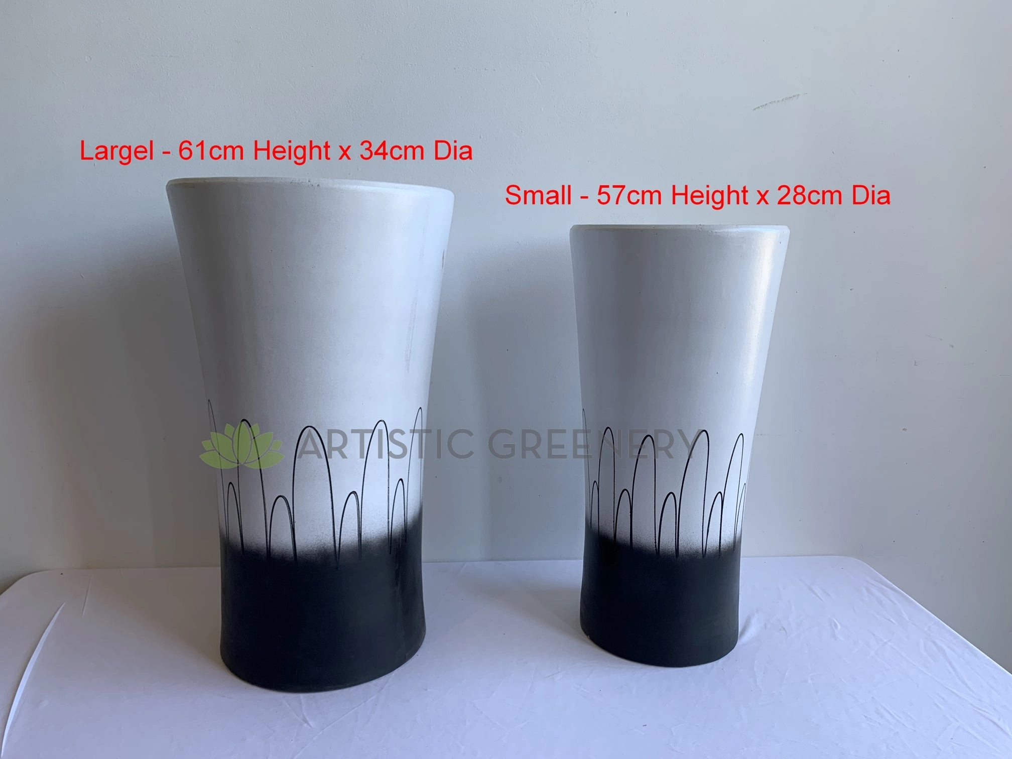 Black & White Paint Round Planter / Pot - Ceramic CER0025