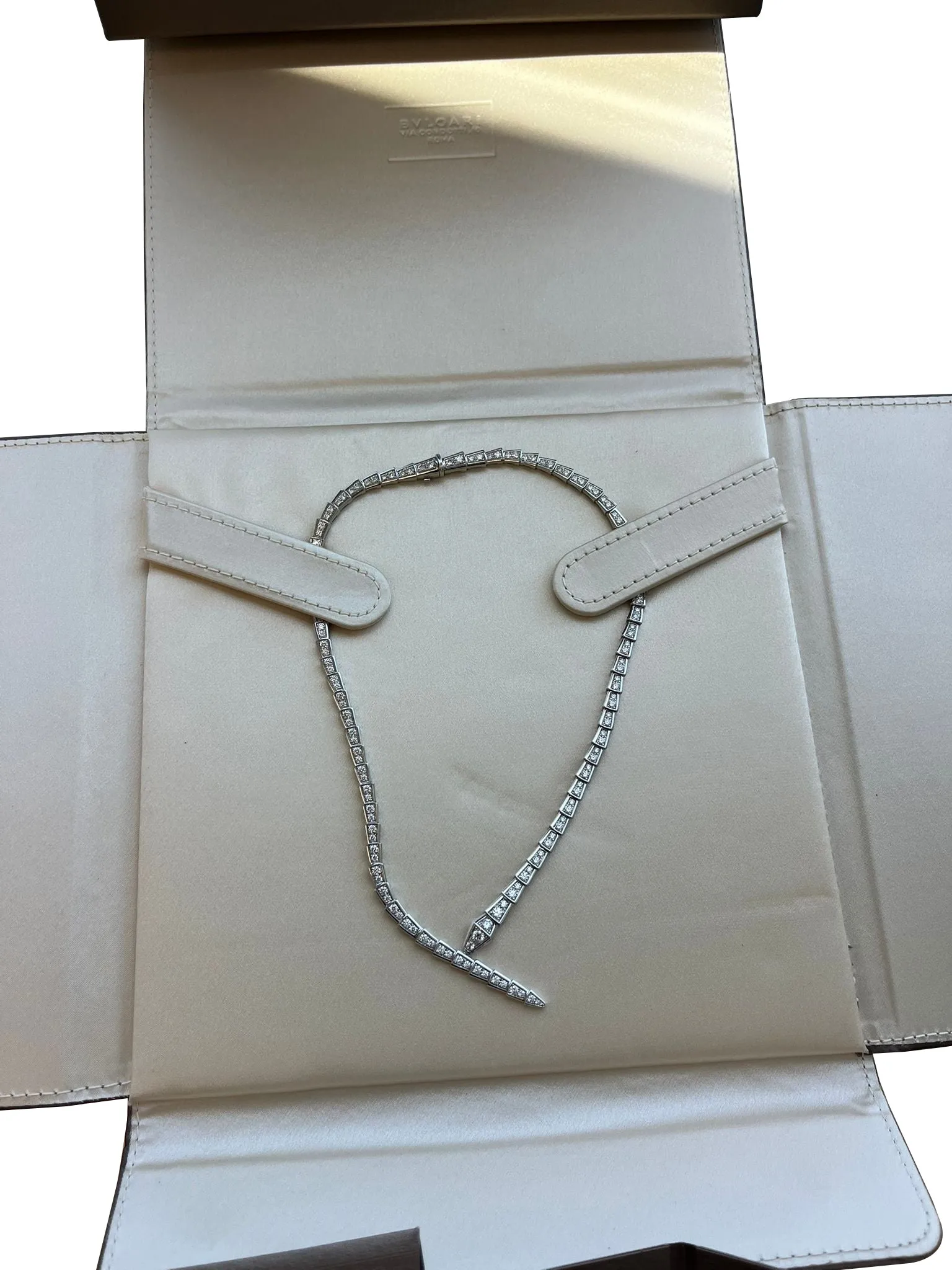 Bulgari Serpenti Viper Full Pave Diamonds Necklace 18k White Gold