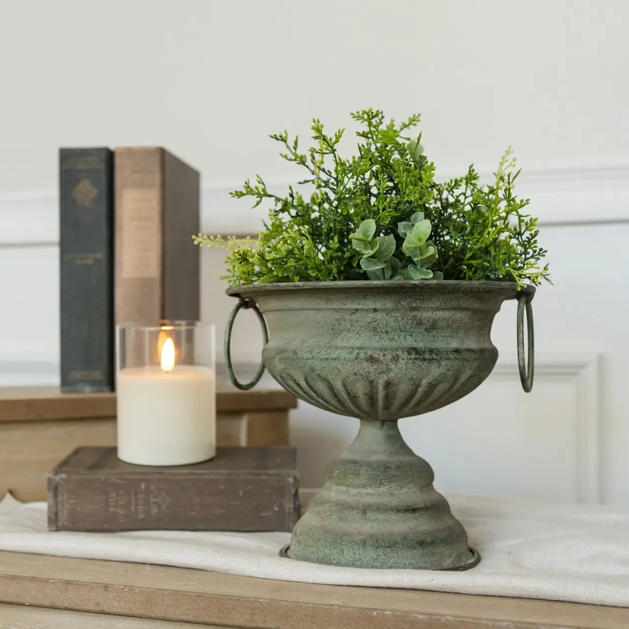 Celeste Urn