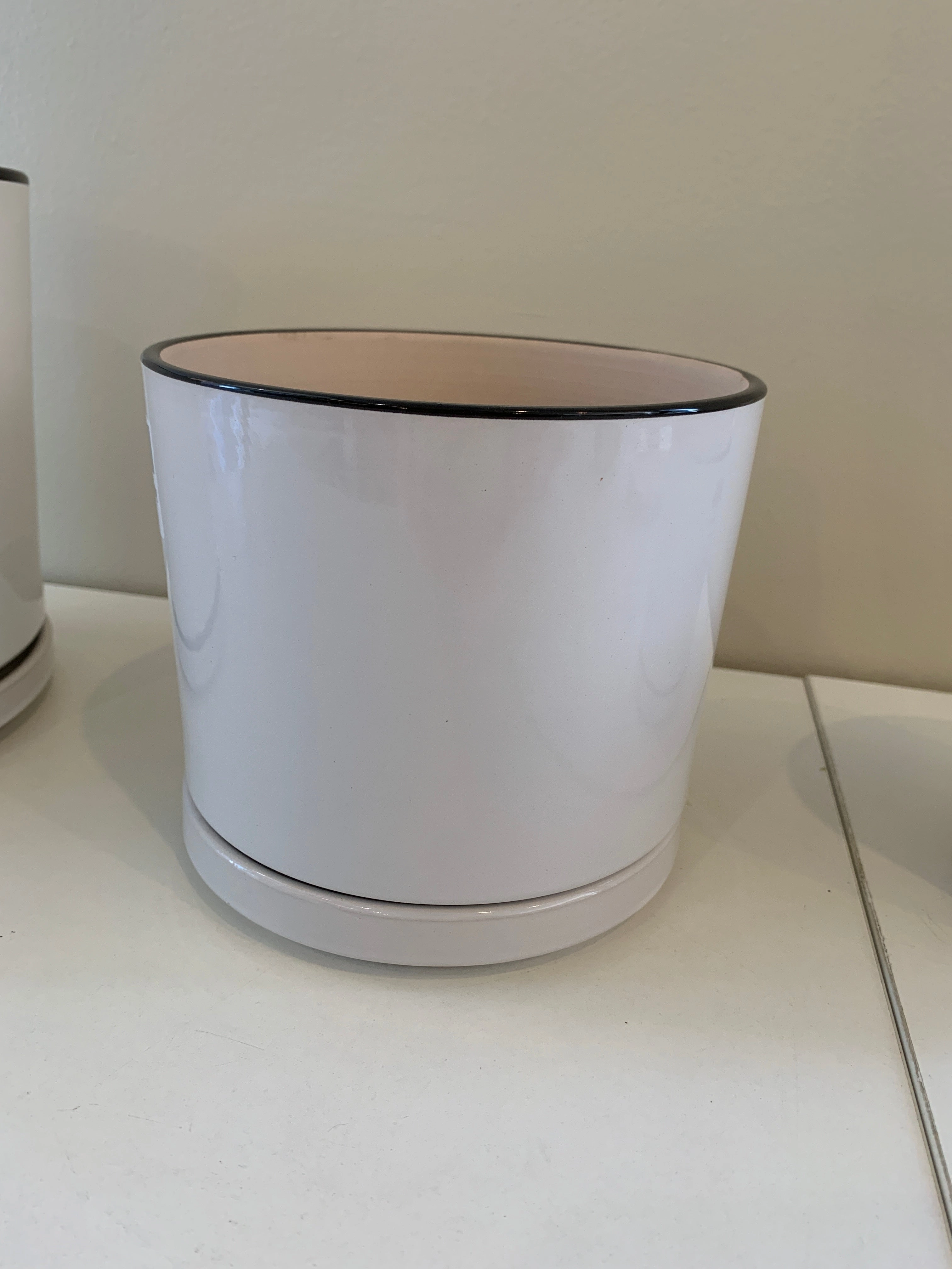 CER-95092-1 White Glazed Ceramic Pot with Black Rim with Saucer - 3 Sizes
