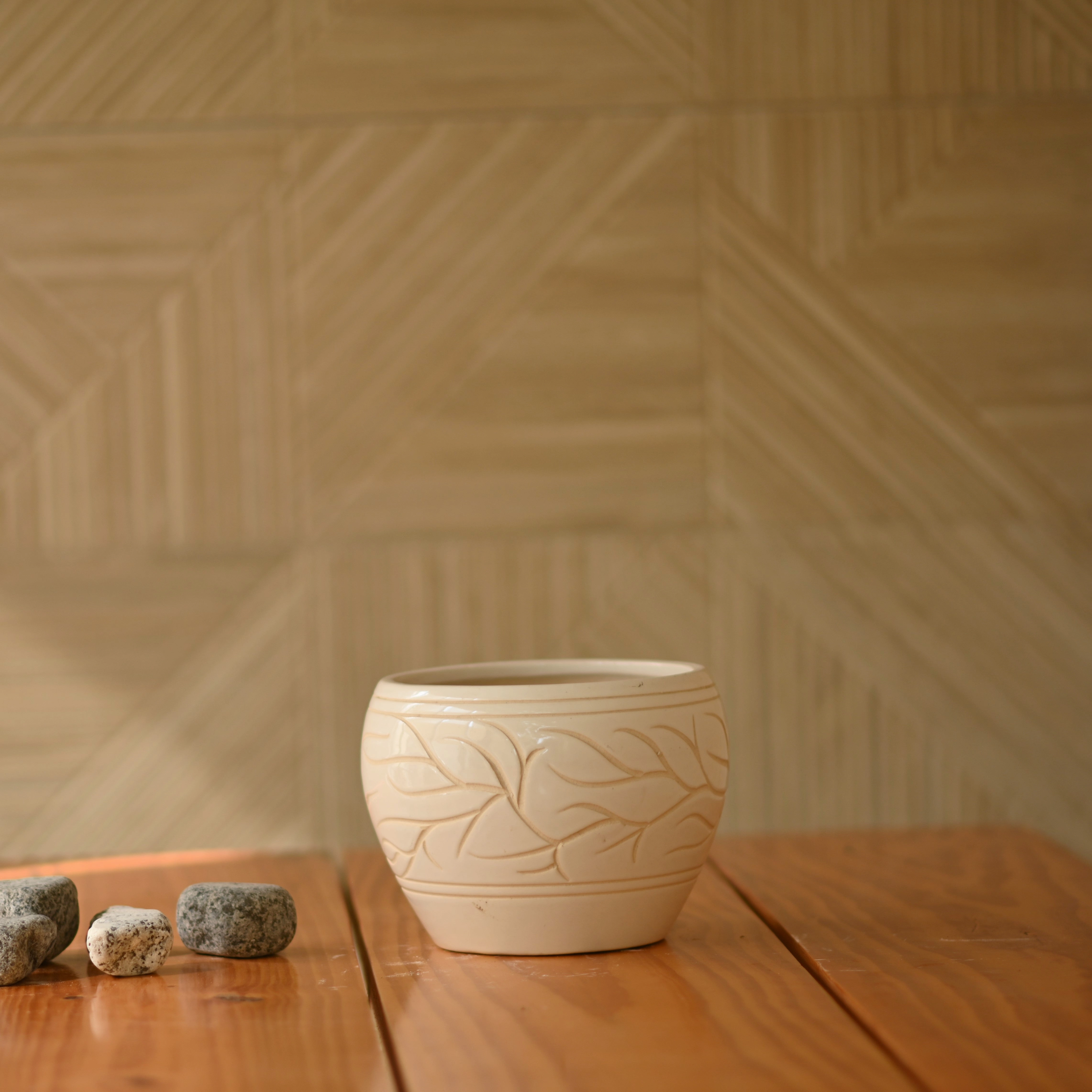 Ceramic Designer Apple Pot 9"