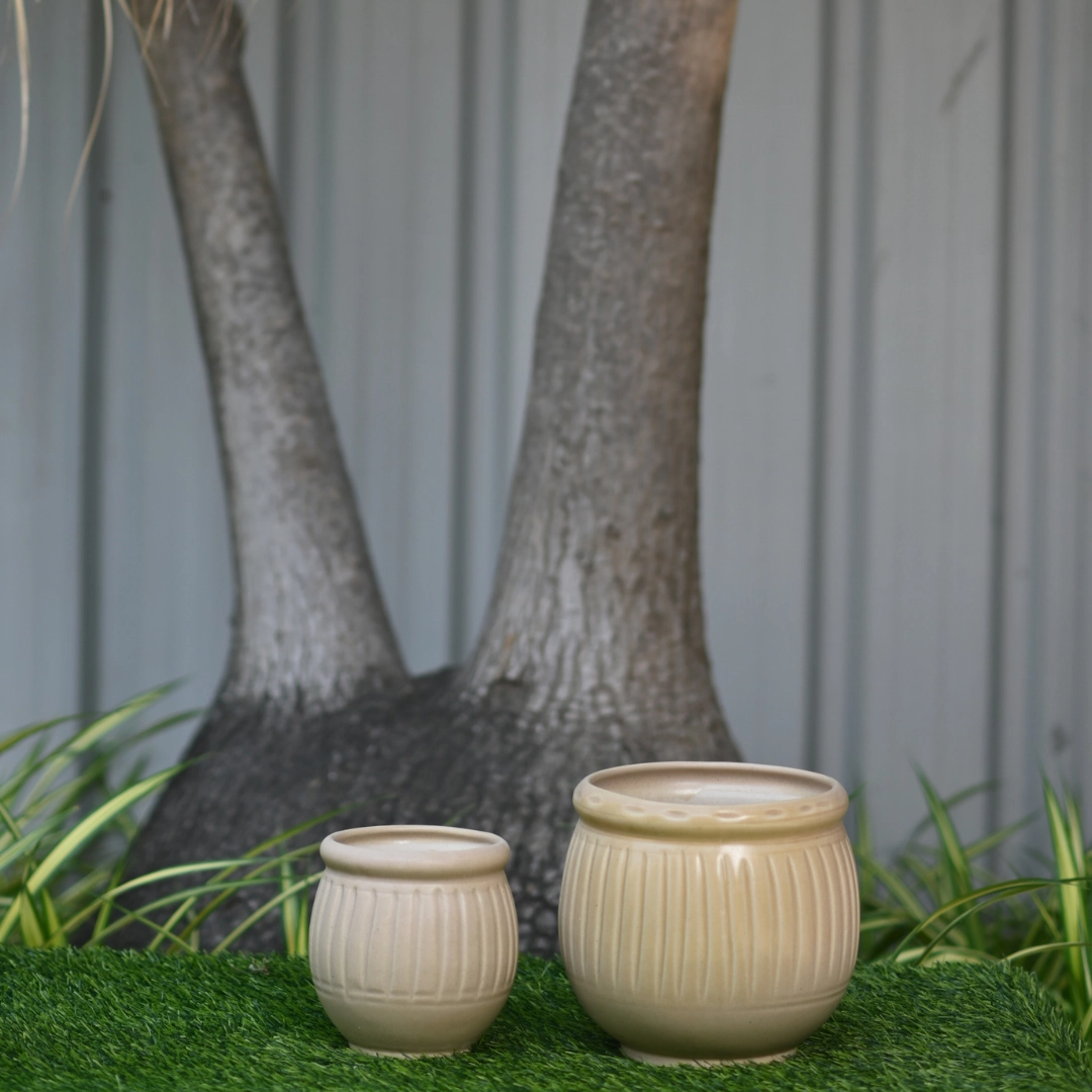 Ceramic Dholak Pot Vertical Ribbed (Cream)