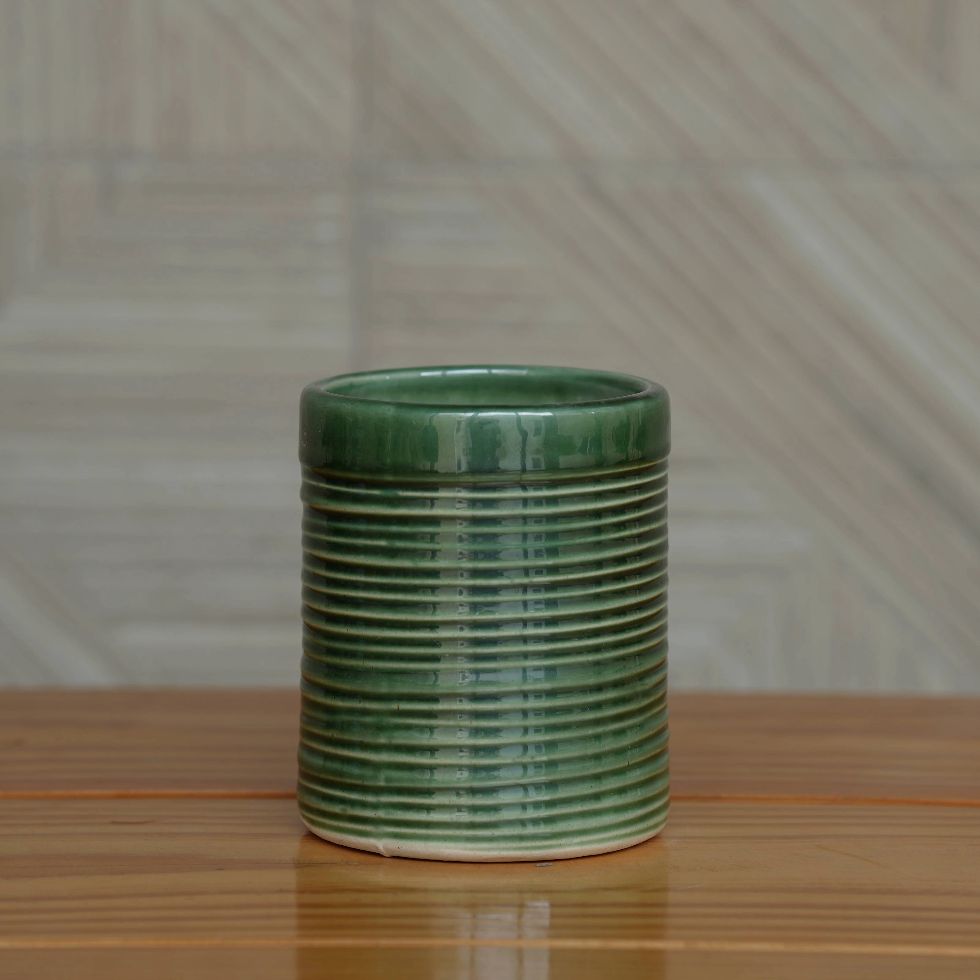 Ceramic Pipe Shape Ribbed Pot/ Planter For Plants