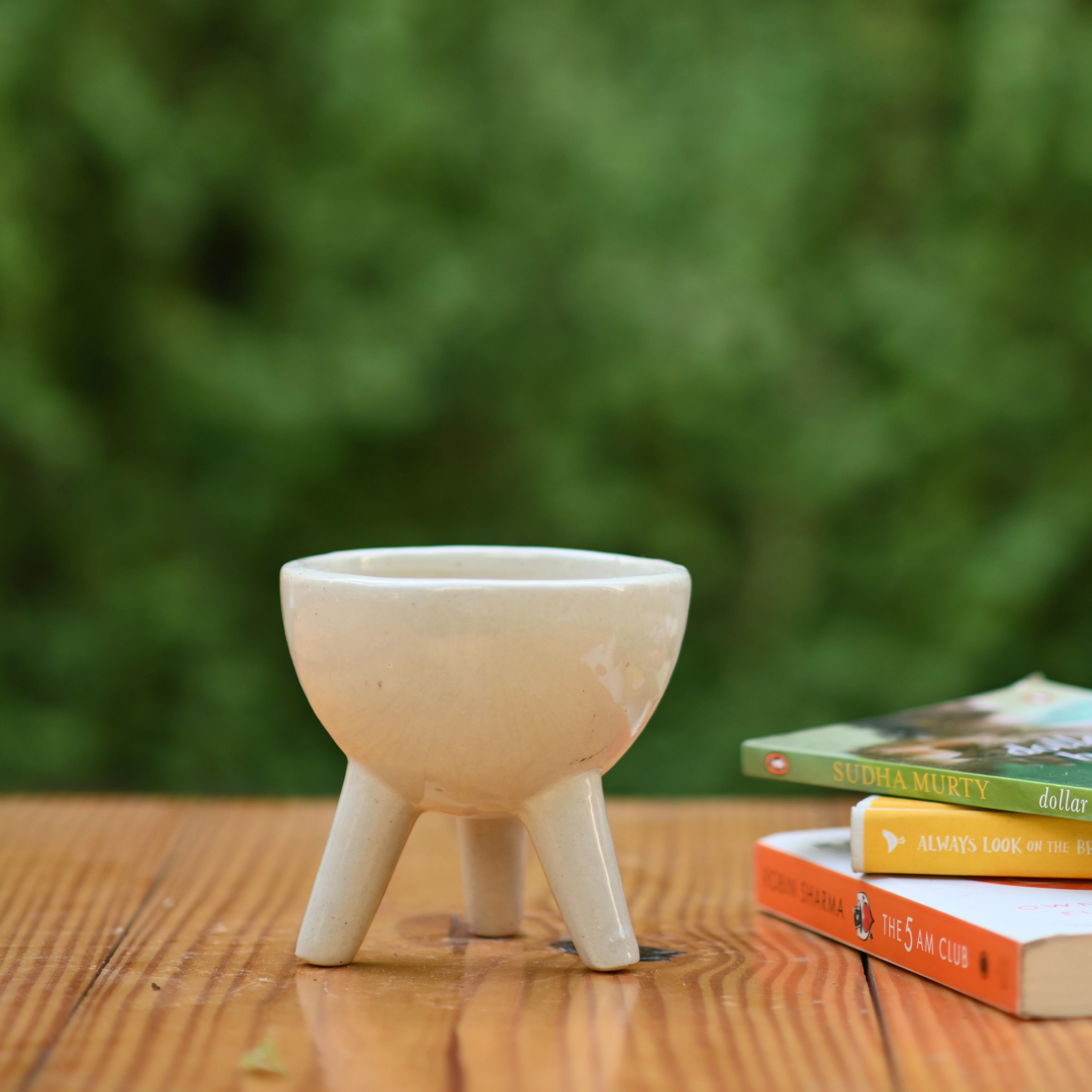 Ceramic Small Tripod Style Pot