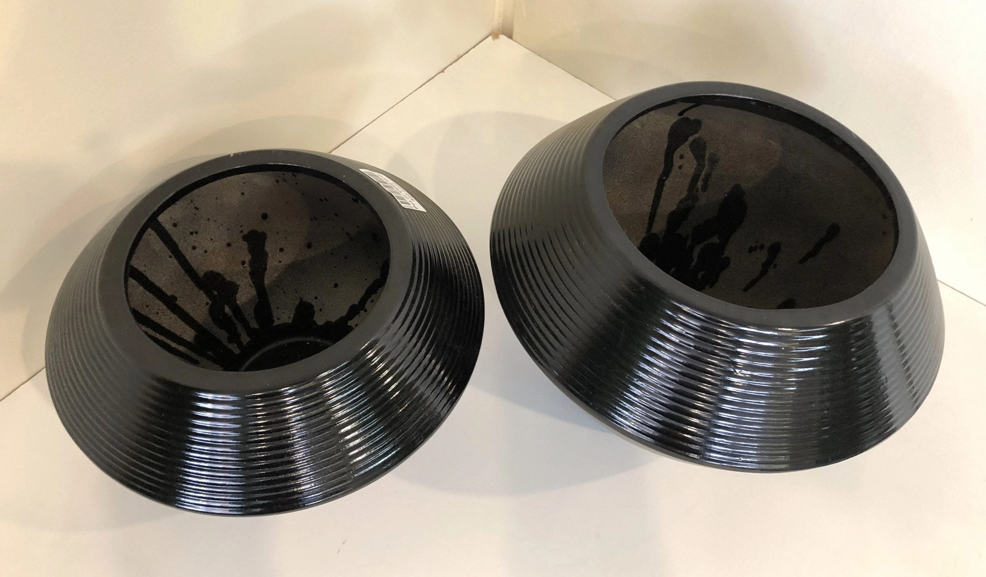 Ceramic Spinning Top Shaped Vase - Metallic / White / Black