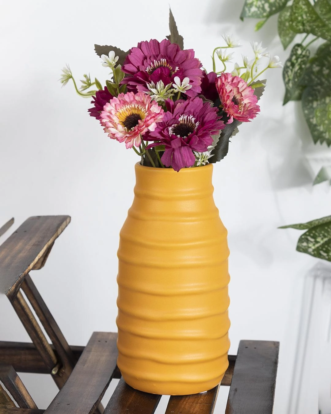 Ceramic, Vase, Engraved, Glossy : Finish, Multicolor