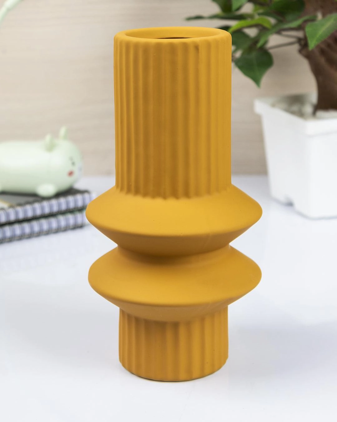 Ceramic, Vase, Round Body, Matt : Finish, Multicolor