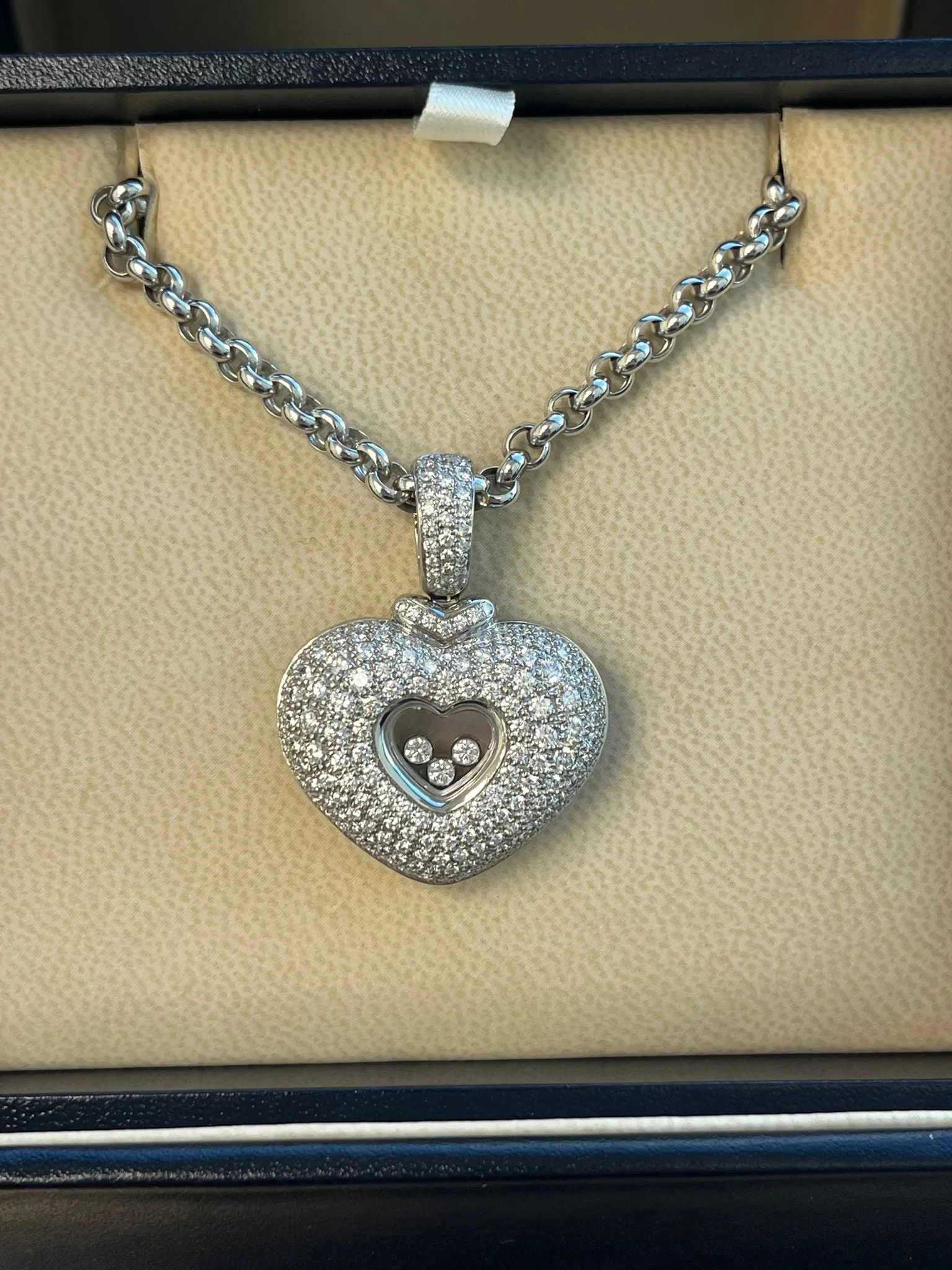 Chopard Happy Diamonds 2.50 Carat 18K White Gold VVS Diamond Pendant Necklace