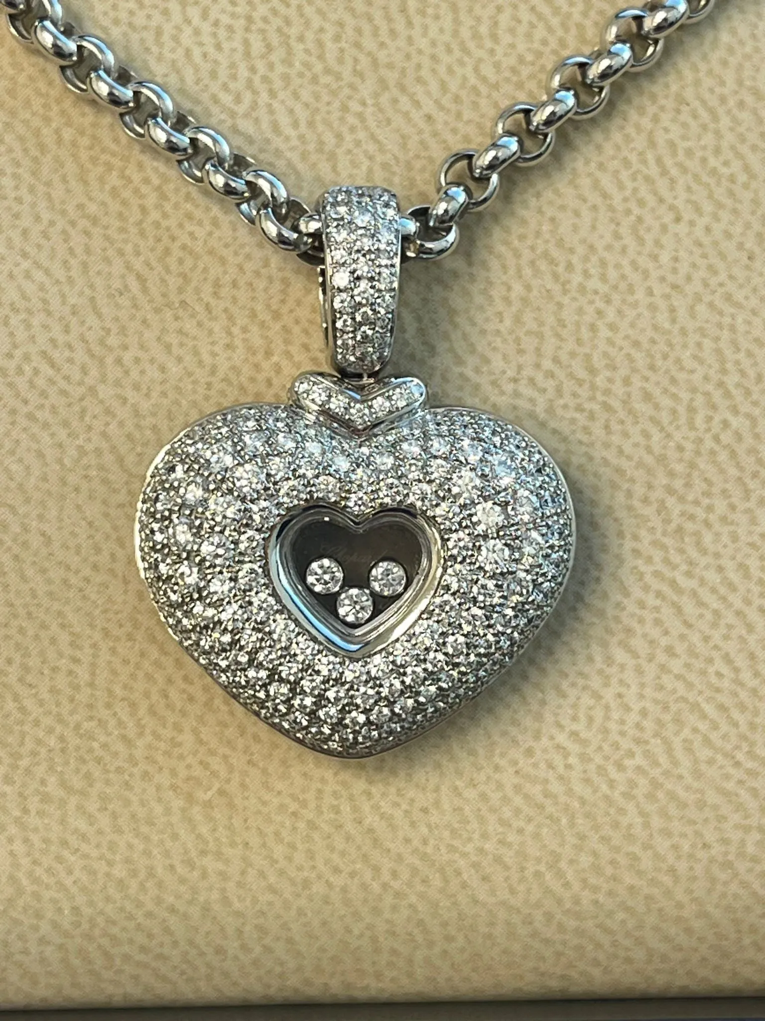 Chopard Happy Diamonds 2.50 Carat 18K White Gold VVS Diamond Pendant Necklace