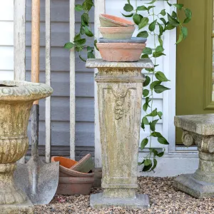 Courtyard Garden Pedestal, 24" dried flowers  