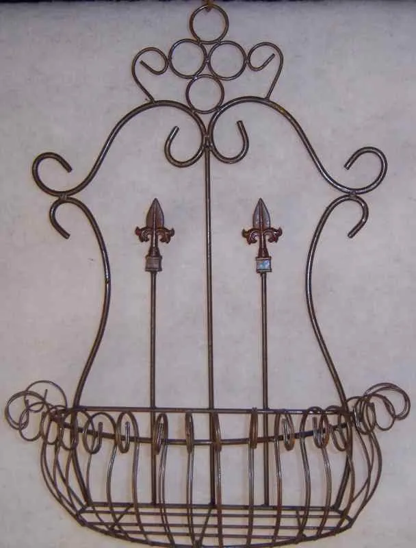 DBL FINIAL BASKET decorative plants  