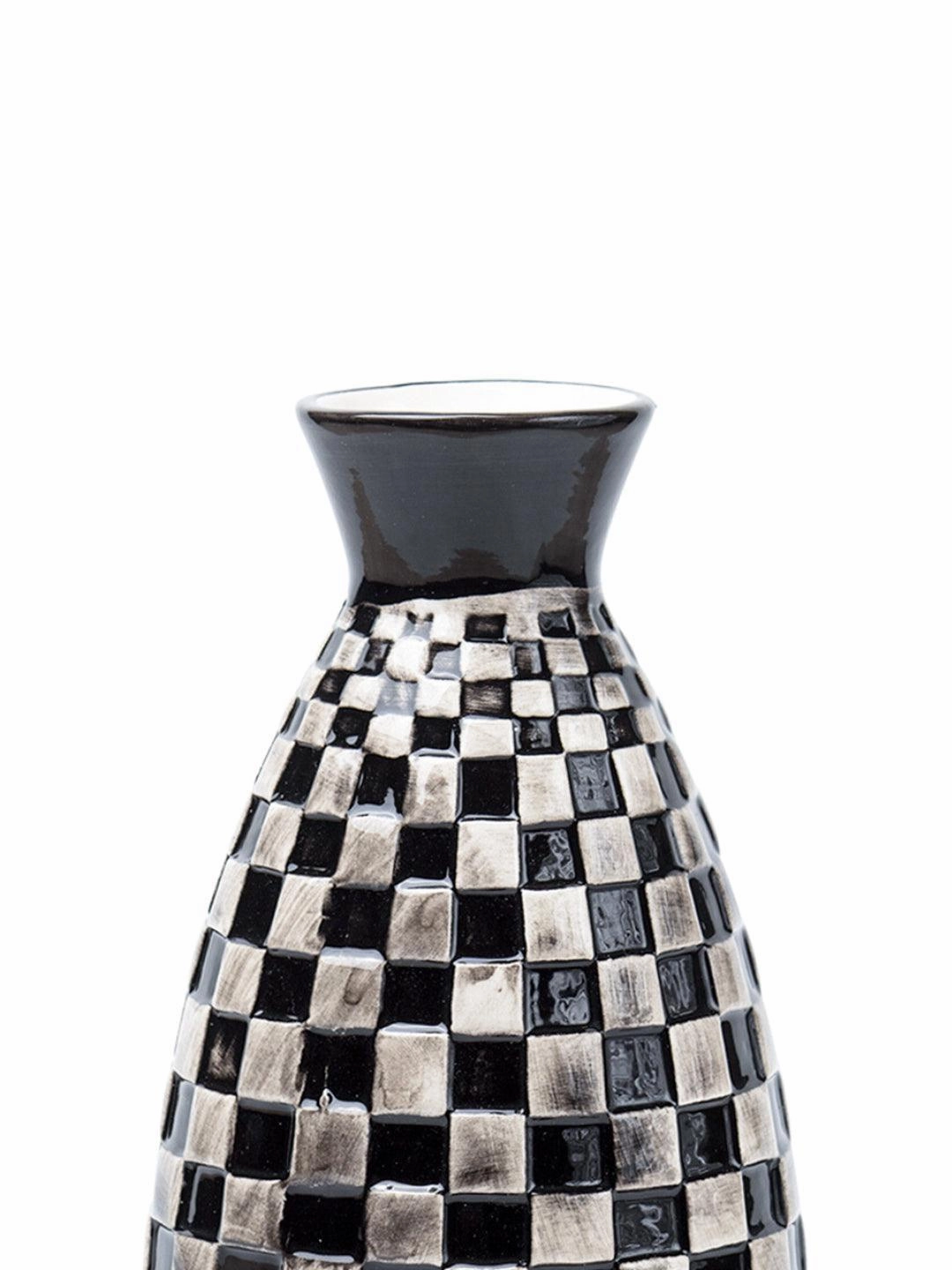 Decorative Flower Vase - Black and White