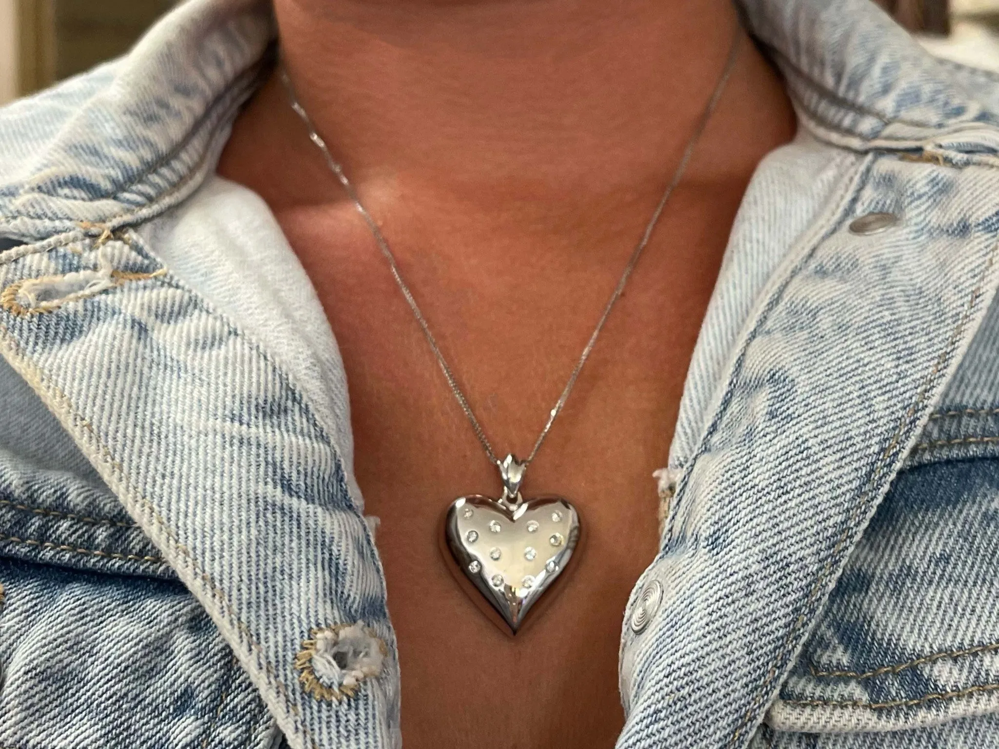Diamond Heart Necklace in 14k White Gold