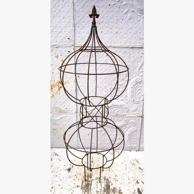 Double Topiary with Finial on Top