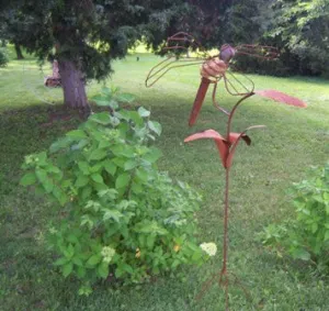 Dragonfly with Rock on Stand decorative plants  