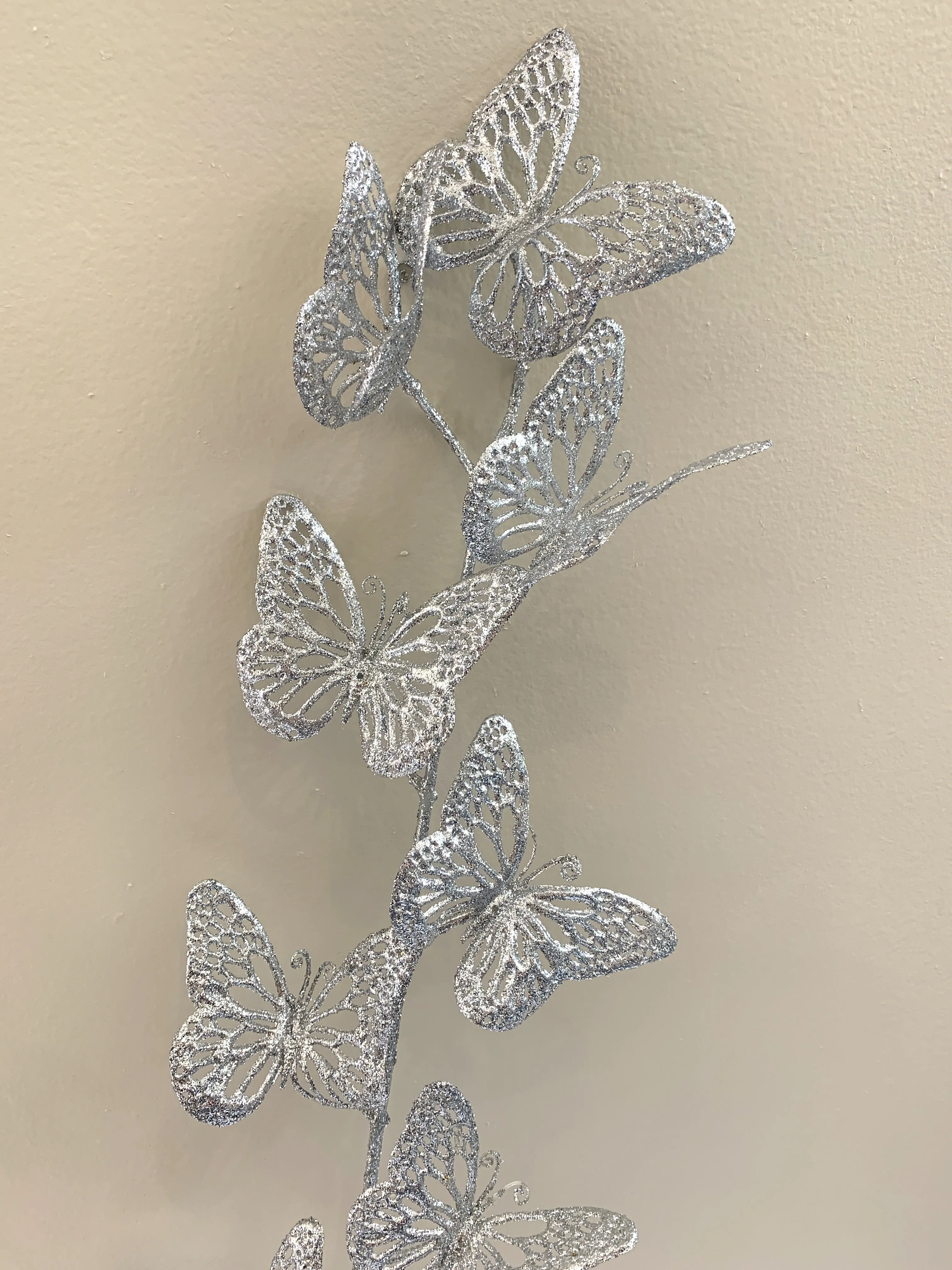 DS0046 Butterfly Glitter Stick 93cm Gold / Silver