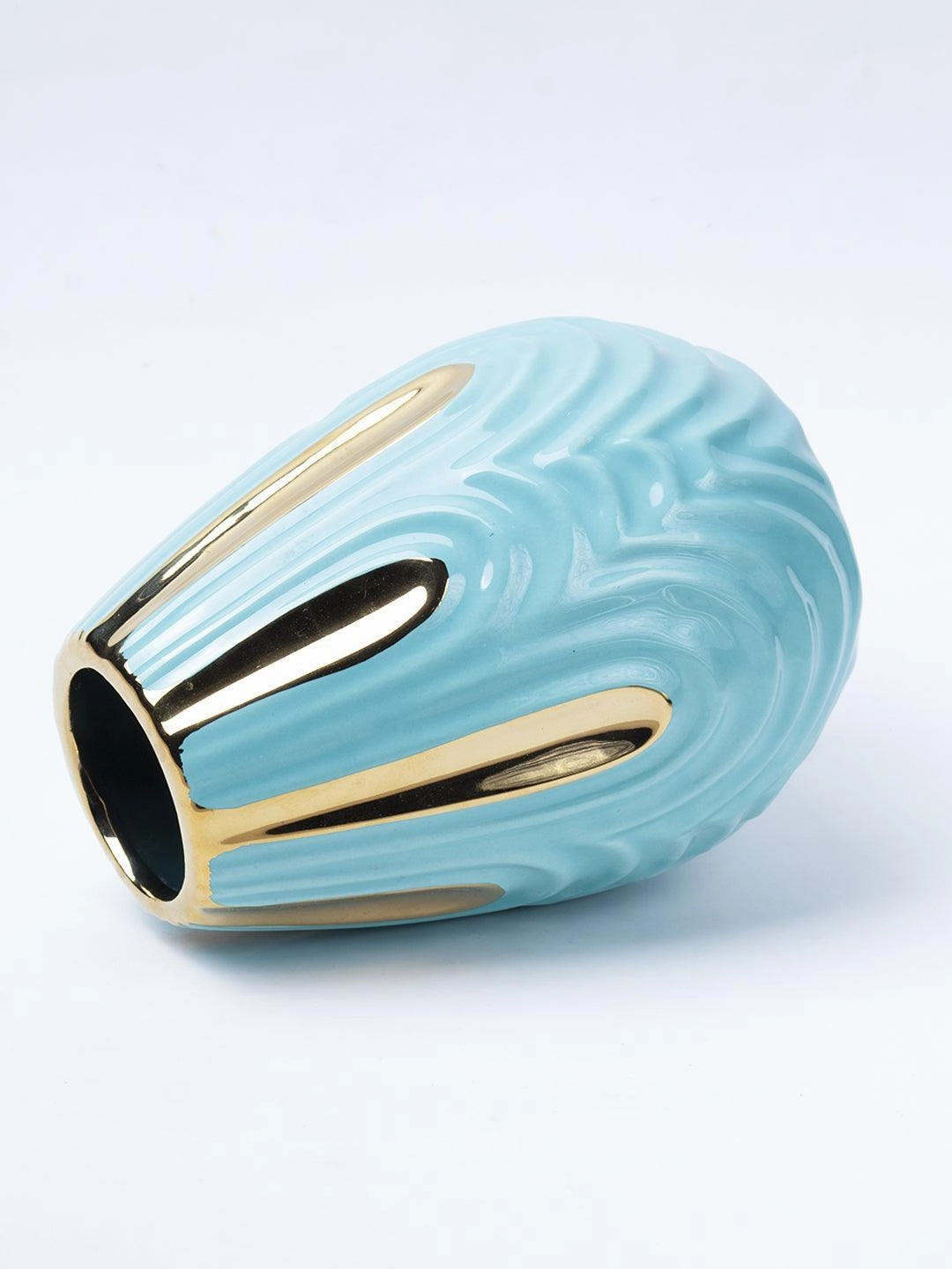 Emrald Ceramic Vase - Ribbed Design, Flower Holder