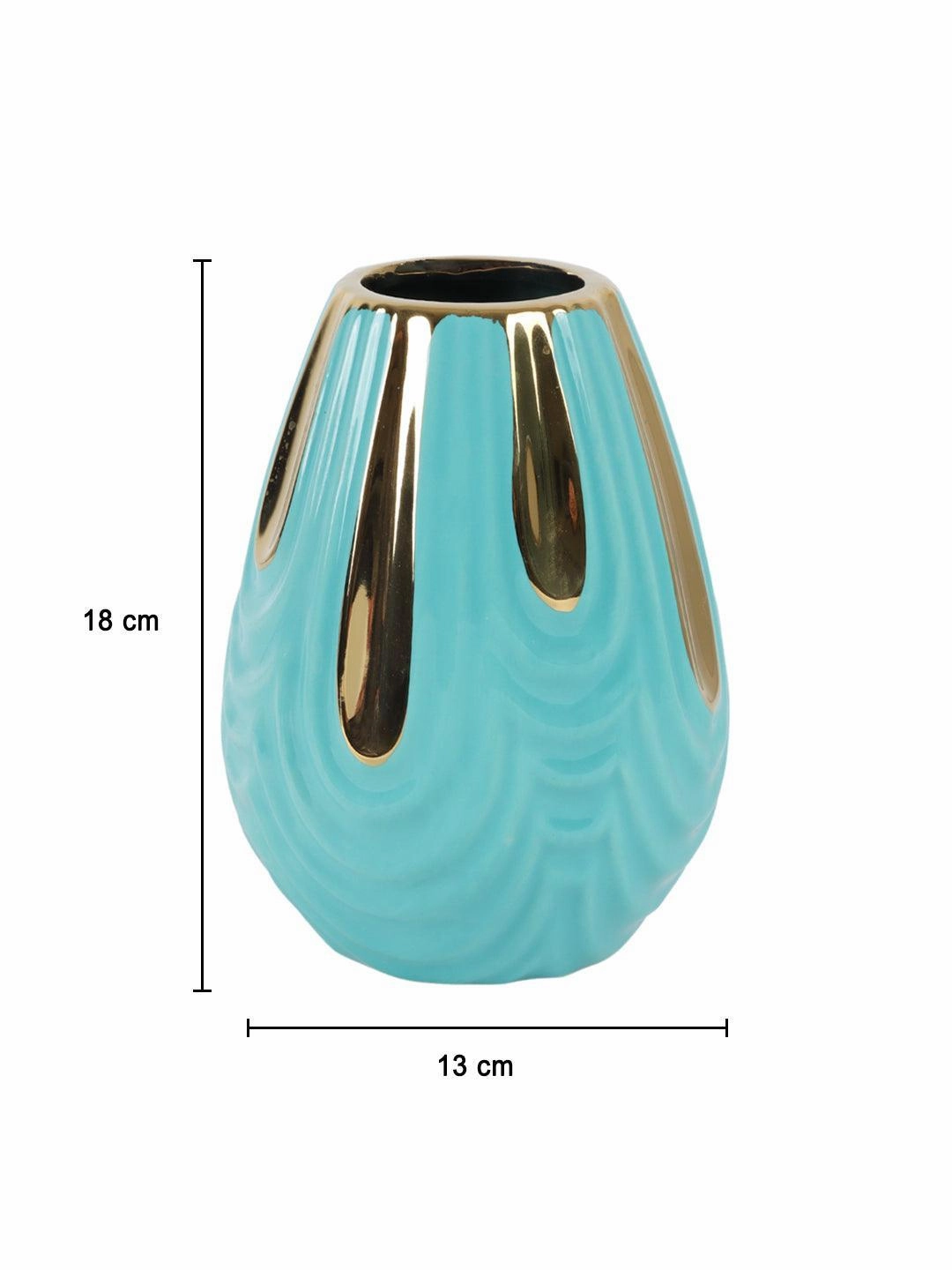Emrald Ceramic Vase - Ribbed Design, Flower Holder