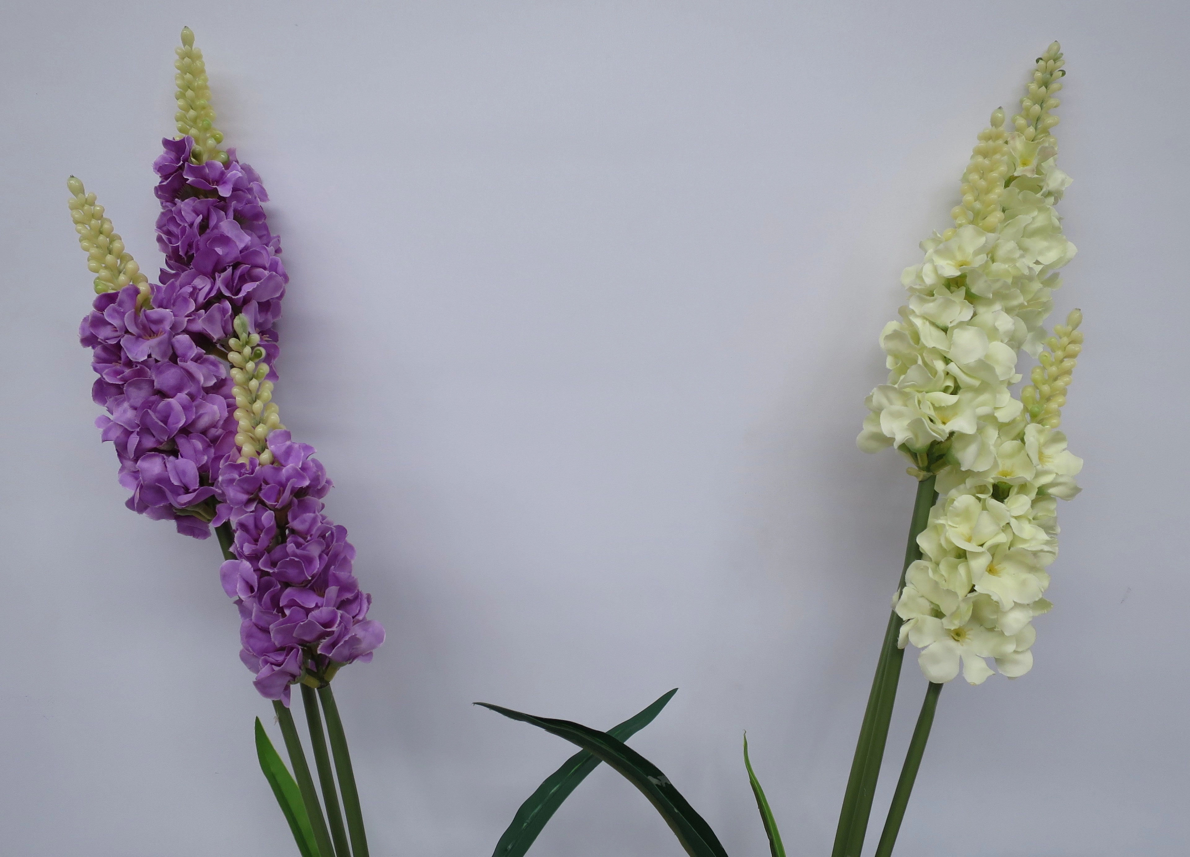 F0222 Snapdragon Spray 94cm Purple / White