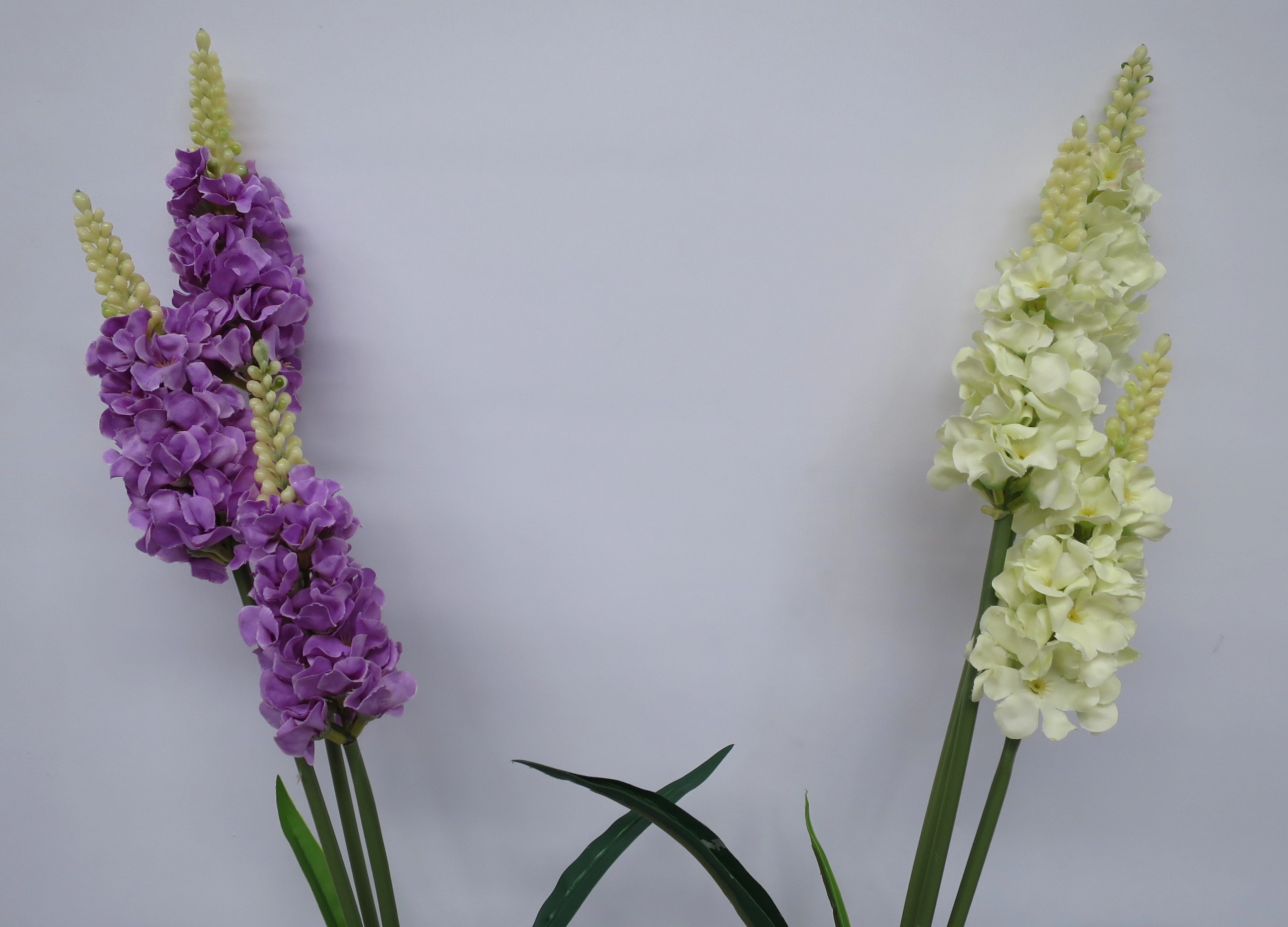 F0222 Snapdragon Spray 94cm Purple / White