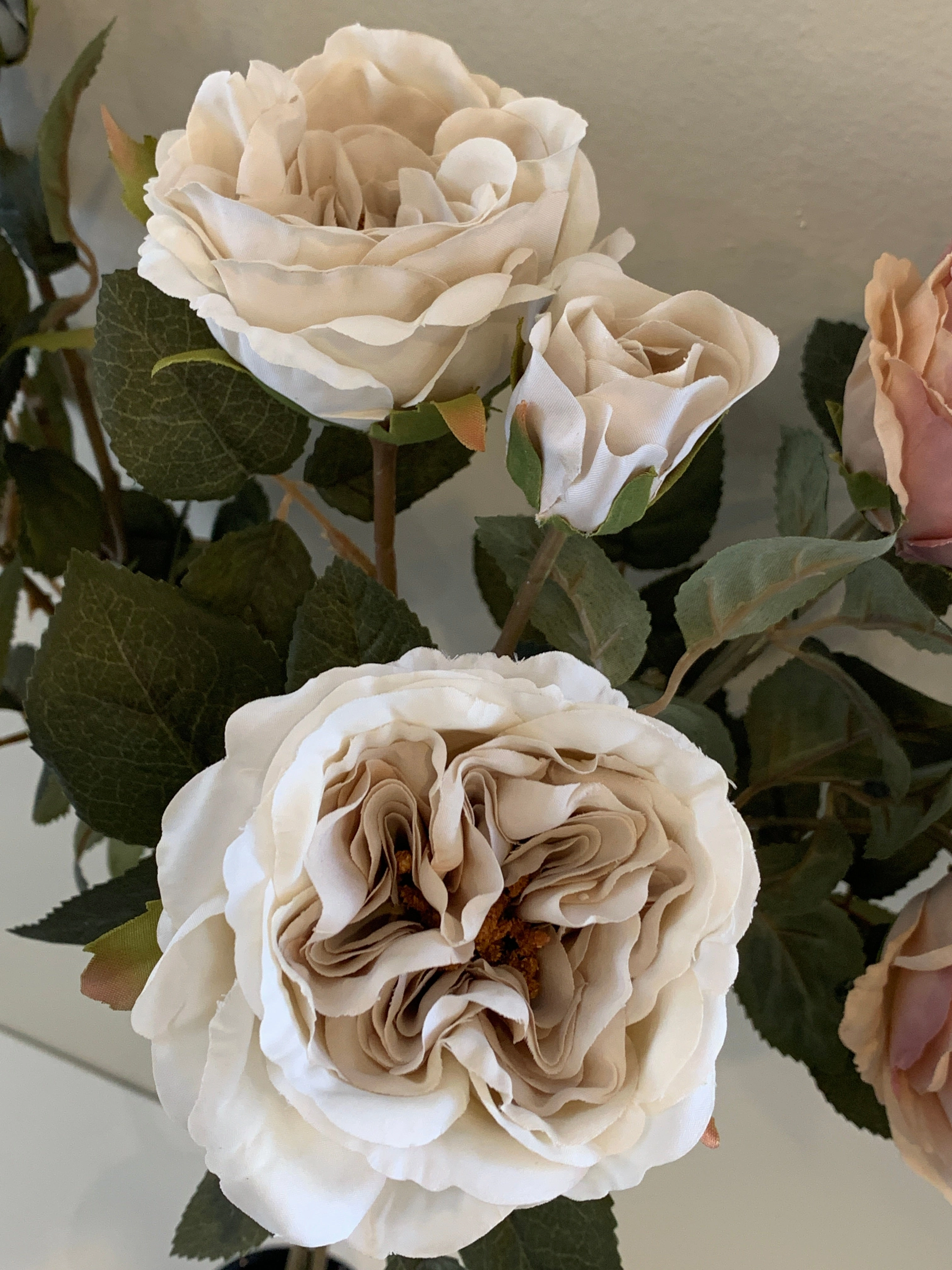 F0280 Rustic David Austin Rose Spray 60cm Blue / Cream / Pink / Light Pink