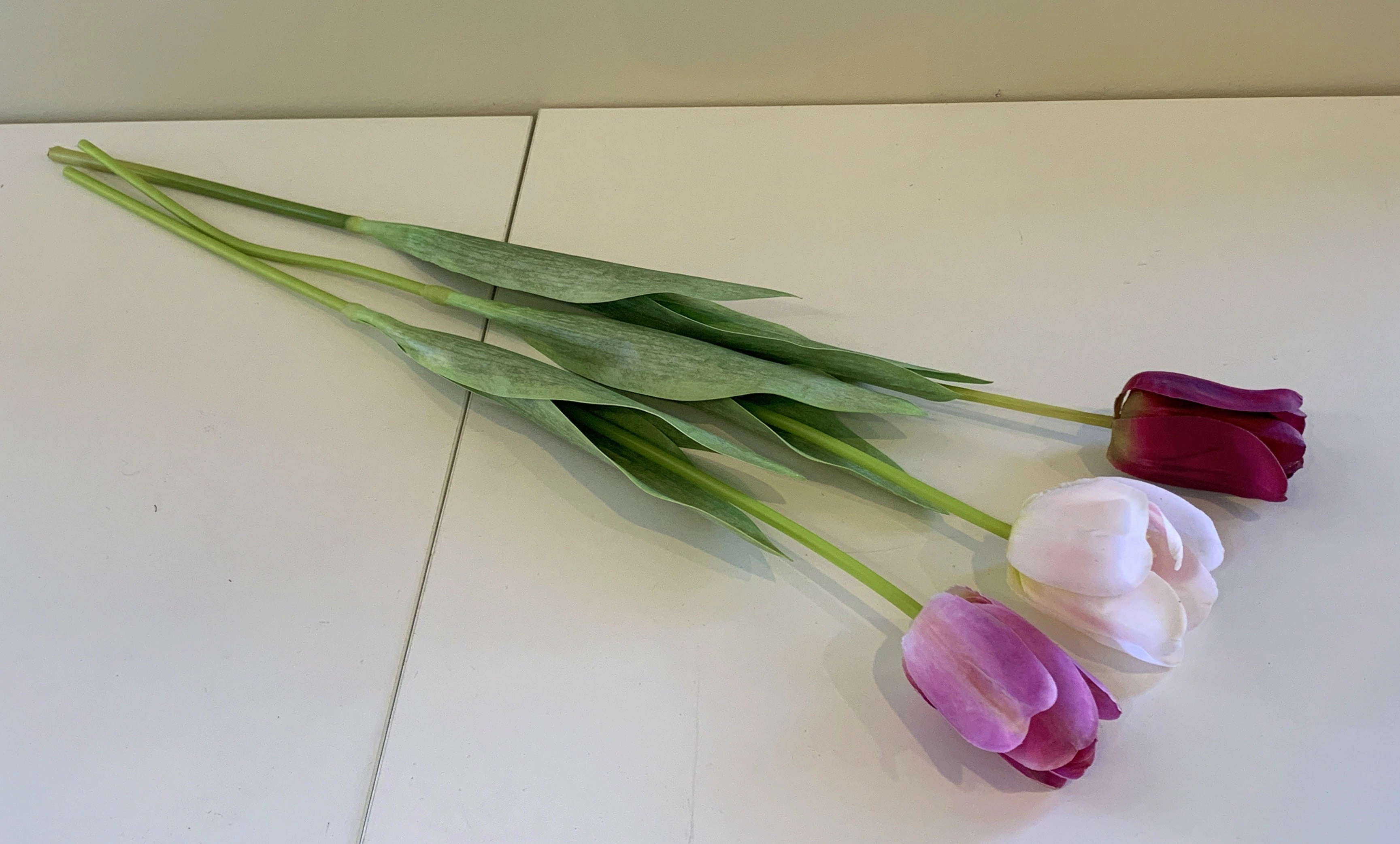 F0282 Single Stem Tulip Stem 67cm 3 Colours