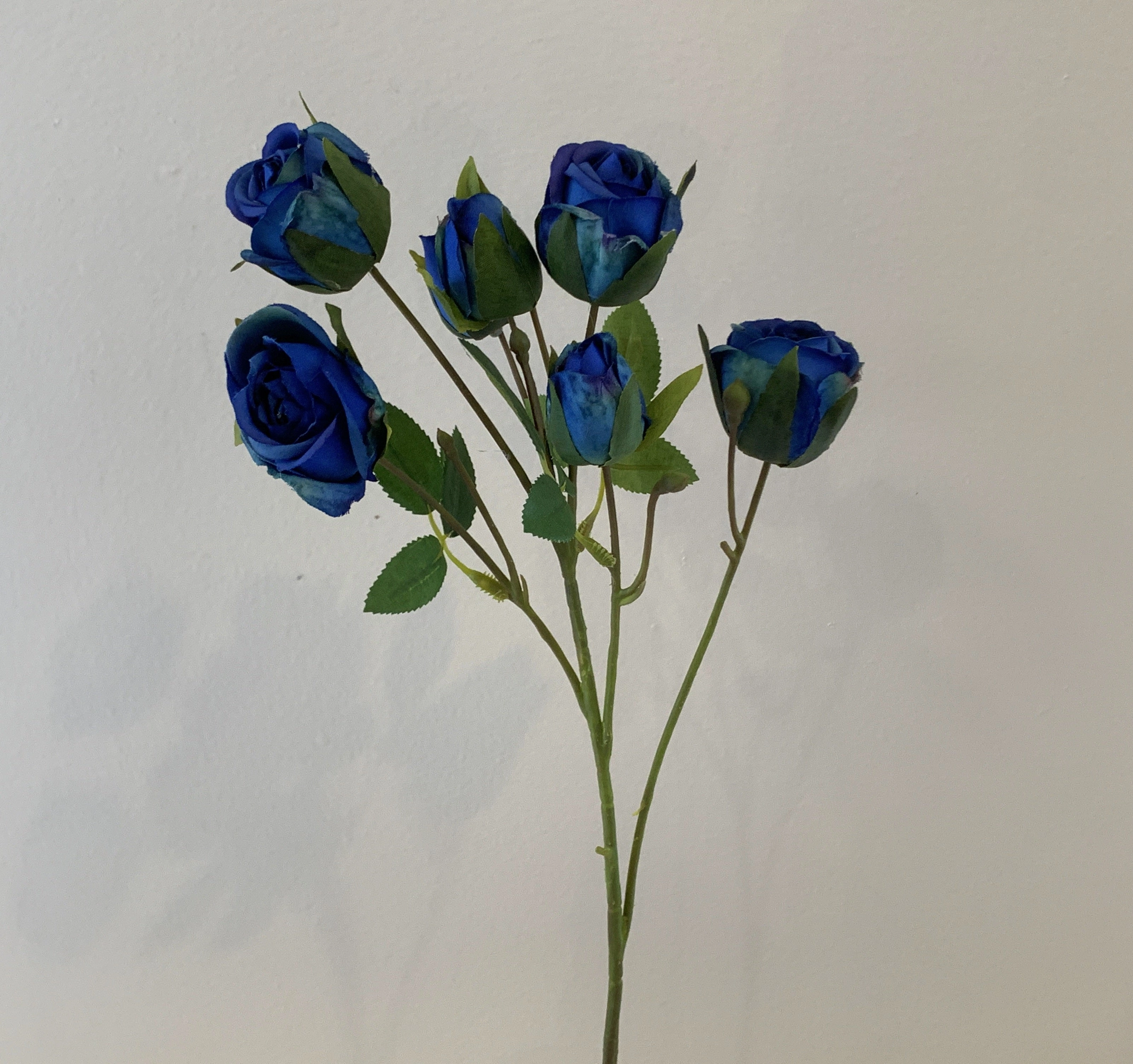 F0305 Small Rose Spray 53cm Blue
