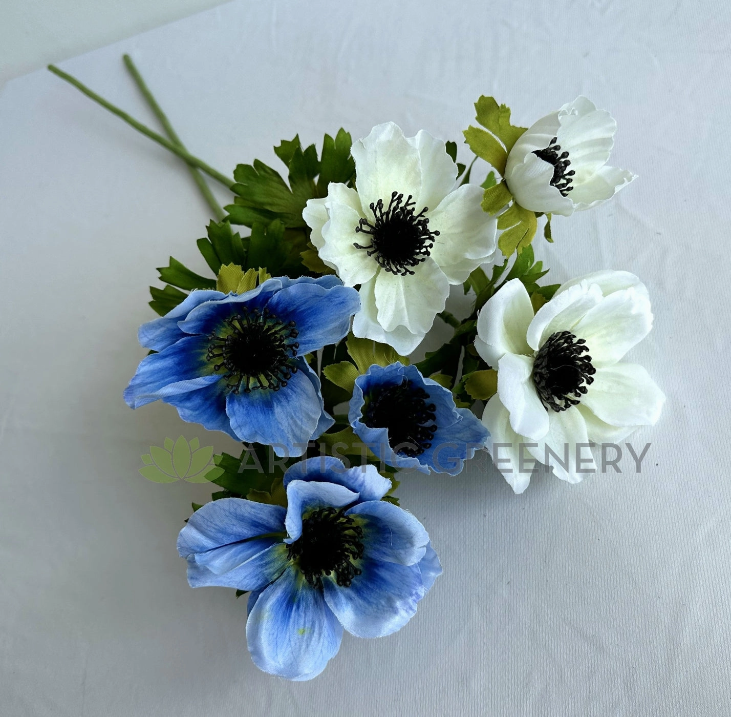 F0428 Anemone Spray 58cm Blue / White