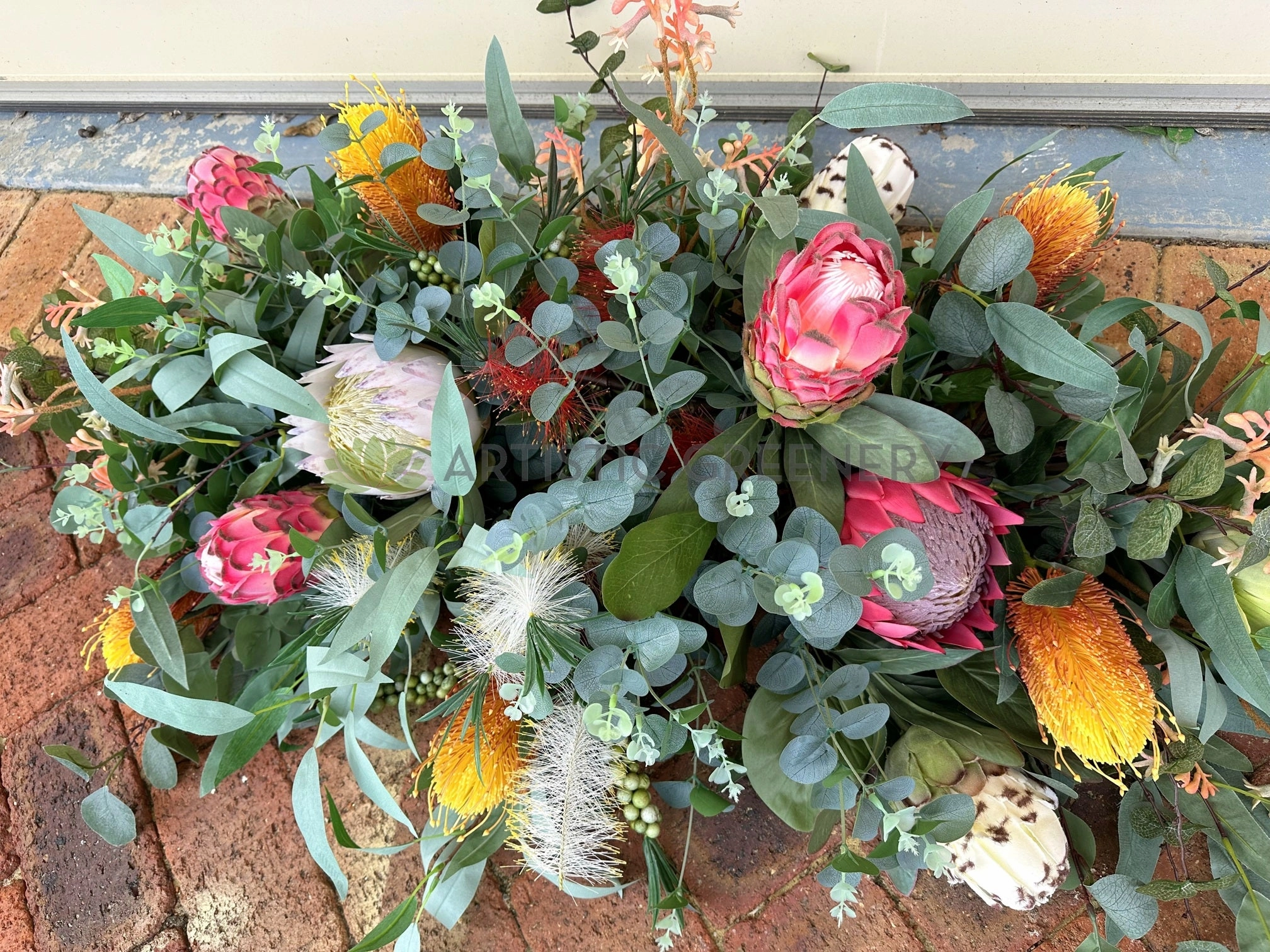 FA1121B - Australian Natives Table Arrangements - Flat Base Style