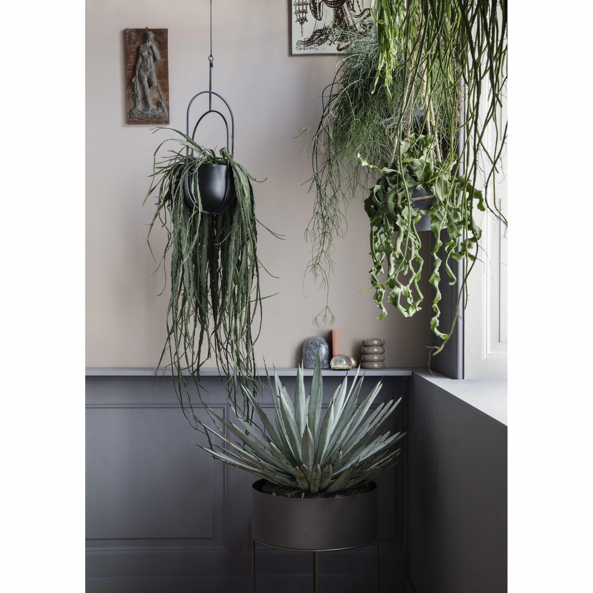 Ferm Living Hanging Flowerpot , Black