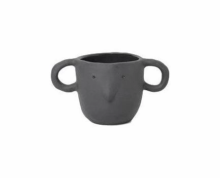 Ferm Living Mus Pot Dark Grey, Small dried green plant  