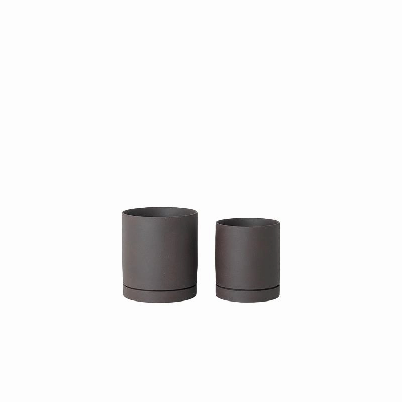 Ferm Living Sekki Planter Coal, ?16cm