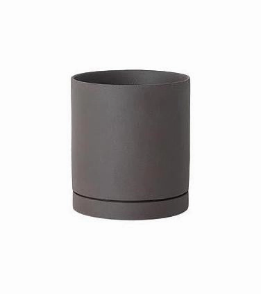 Ferm Living Sekki Planter Coal, ?16cm dried green plant  