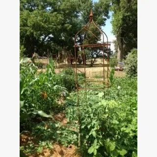 Graduated Sizes of Iron Heavy Round Obelisks with Cast