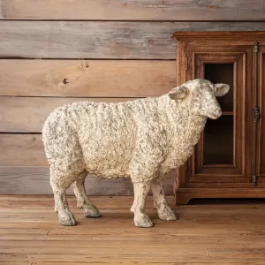 Grand Mouton Statue dried flowers  