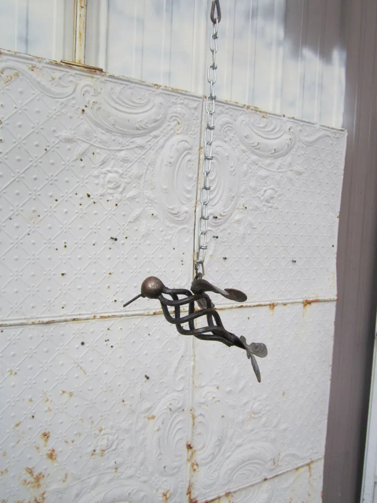 Hanging Hummingbird w. Chain decorative plants  